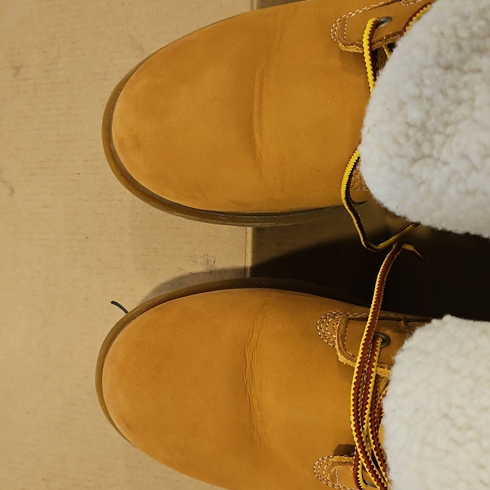 Timberland Wheat Boots - Picture 4 of 13
